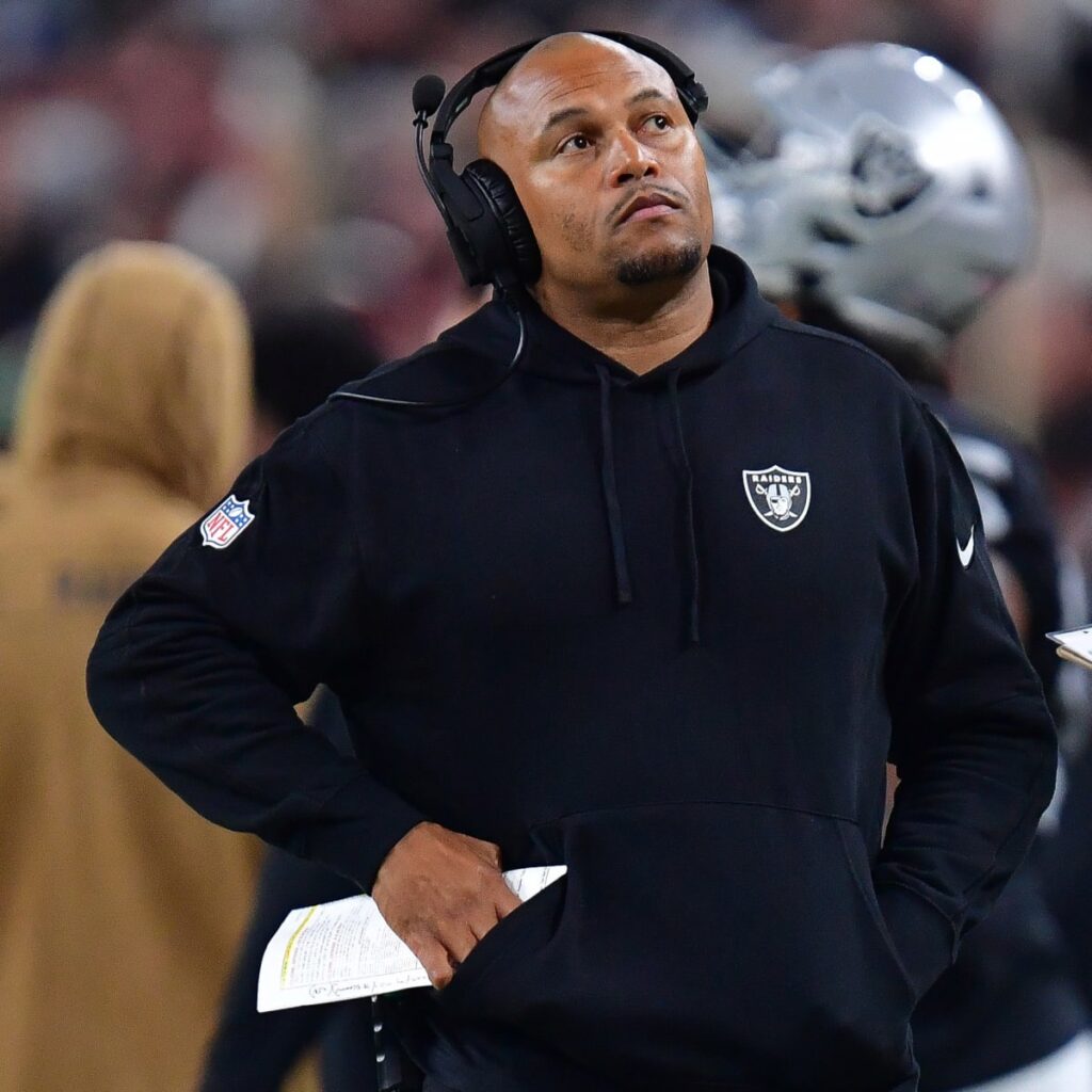 antonio-pierce-raiders-interim