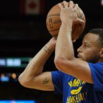 stephen-curry-shoots-warmups