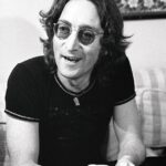 640px-John_Lennon,_1974_(restored_cropped)