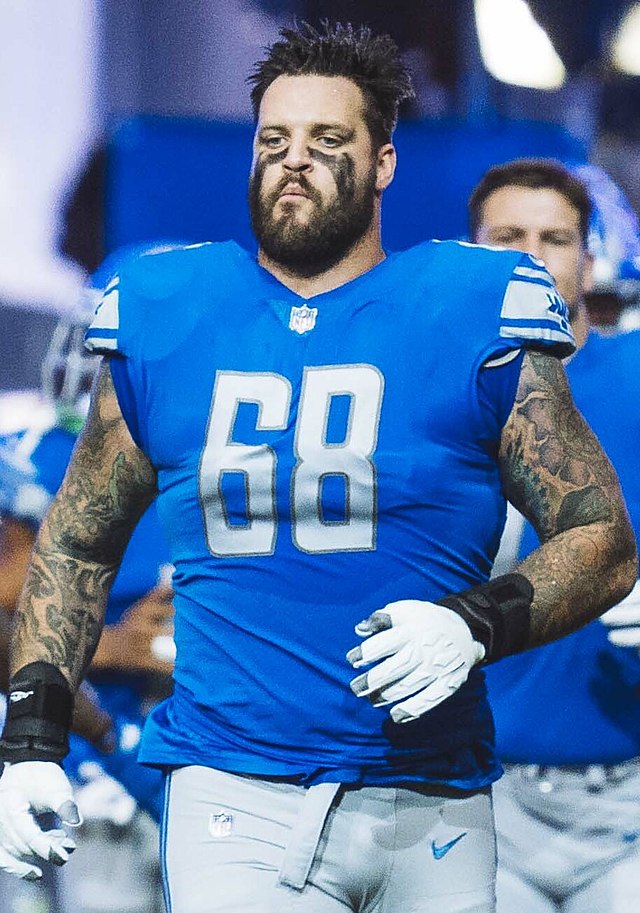 640px-Taylor_Decker_Detroit_Lions_(52480402764)_(cropped)